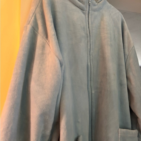 Alexander Del Rossa Light Blue Plush Robe - Picture 5 of 7